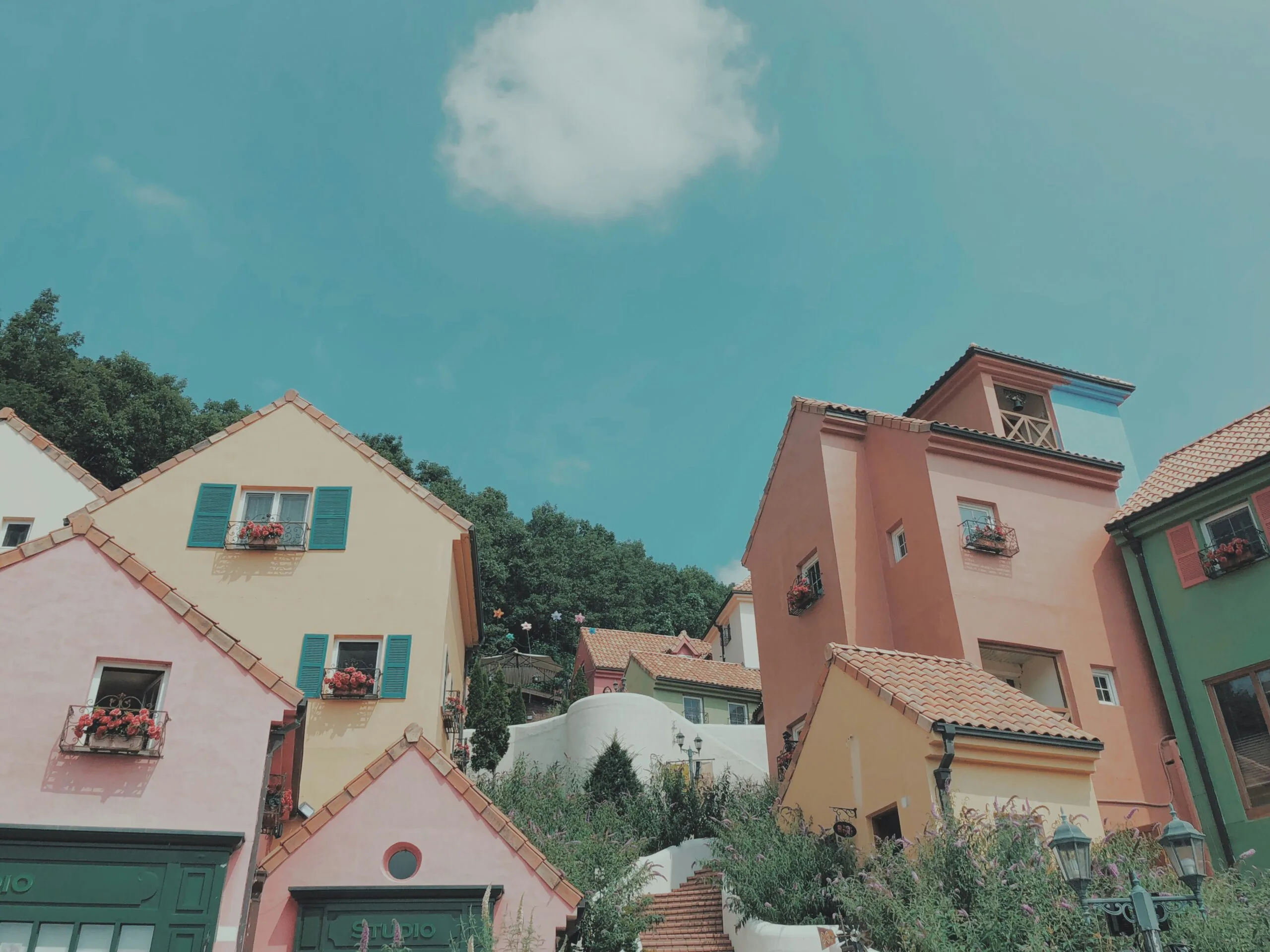 Neighborhood Amenities That Increase Your Home’s Value